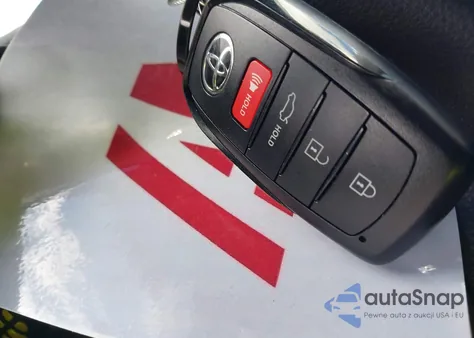 2025 Toyota Camry Le z USA, uszkodzony, nr VIN 4T1DAACK6SU586504